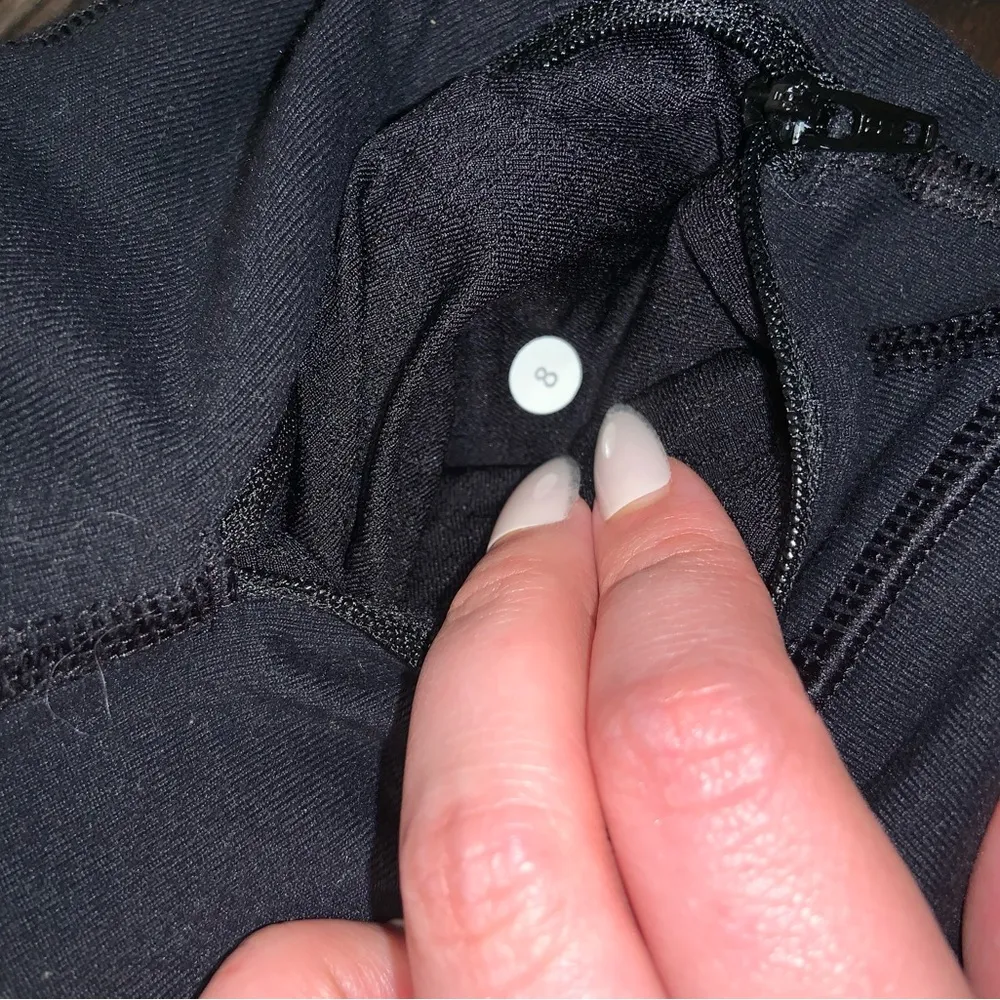 Lululemon stride 2  Jacket athletic zip black casual yoga spring active casual - Image 11