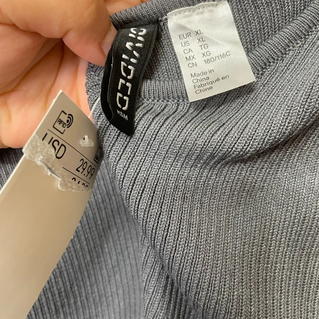 H&M Rib-knit bodycon dress trumpet sleeves size XL - Image 4