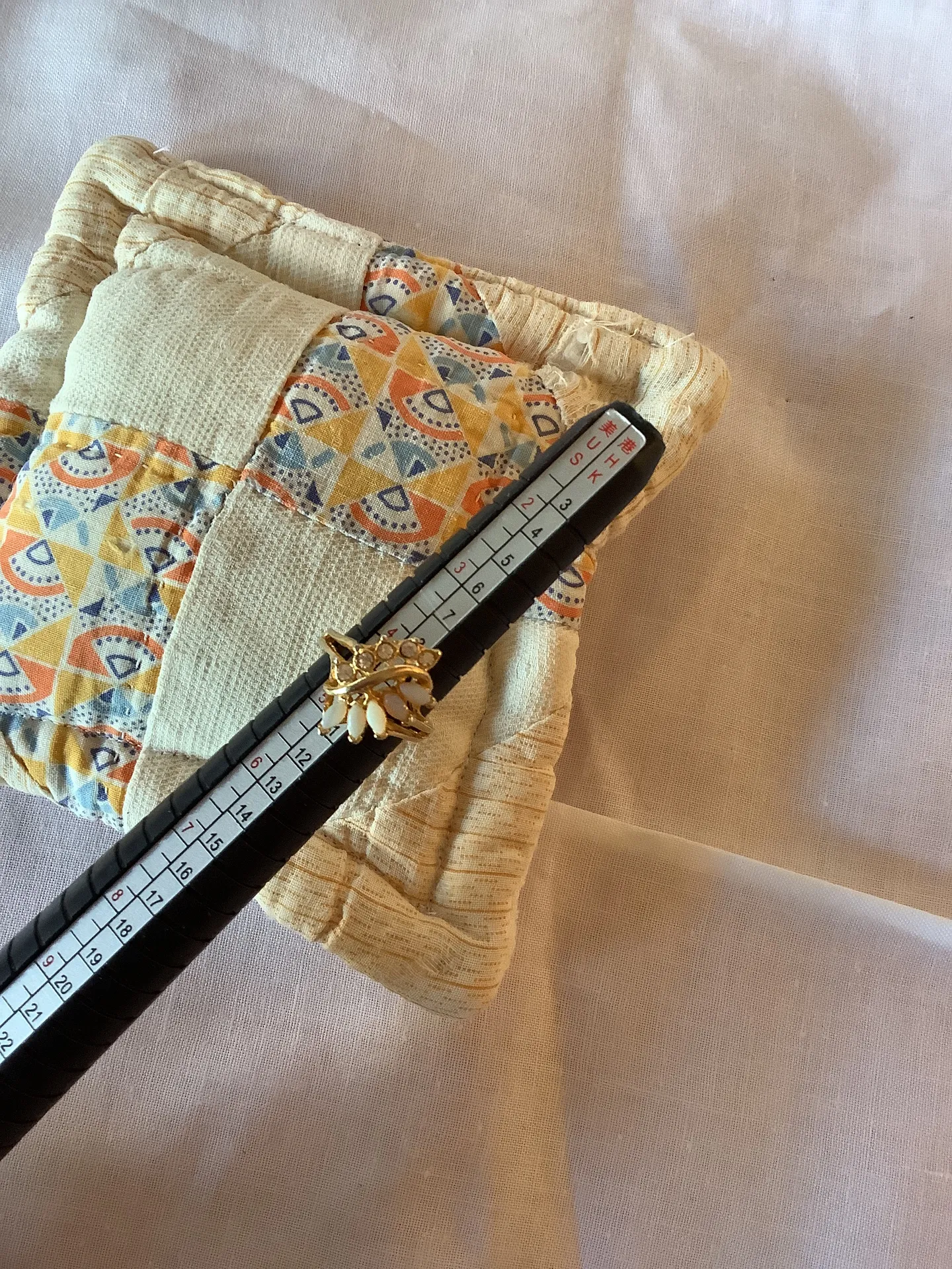 Hallmark Vintage Opal Pinky Ring Size 4.5 Gold Tone  Marker Multiple Gemstones - Image 8