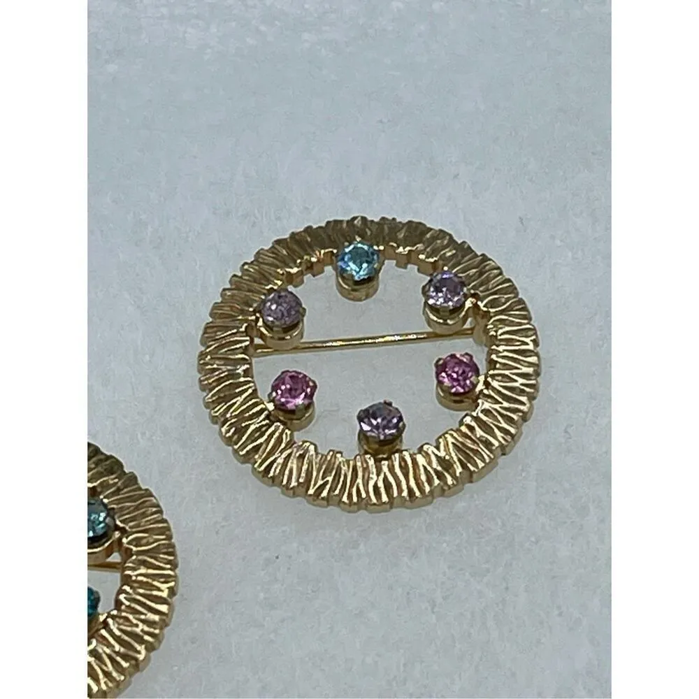 Two vintage Anson rhinestone wreath scattered pins. Gold - Image 2