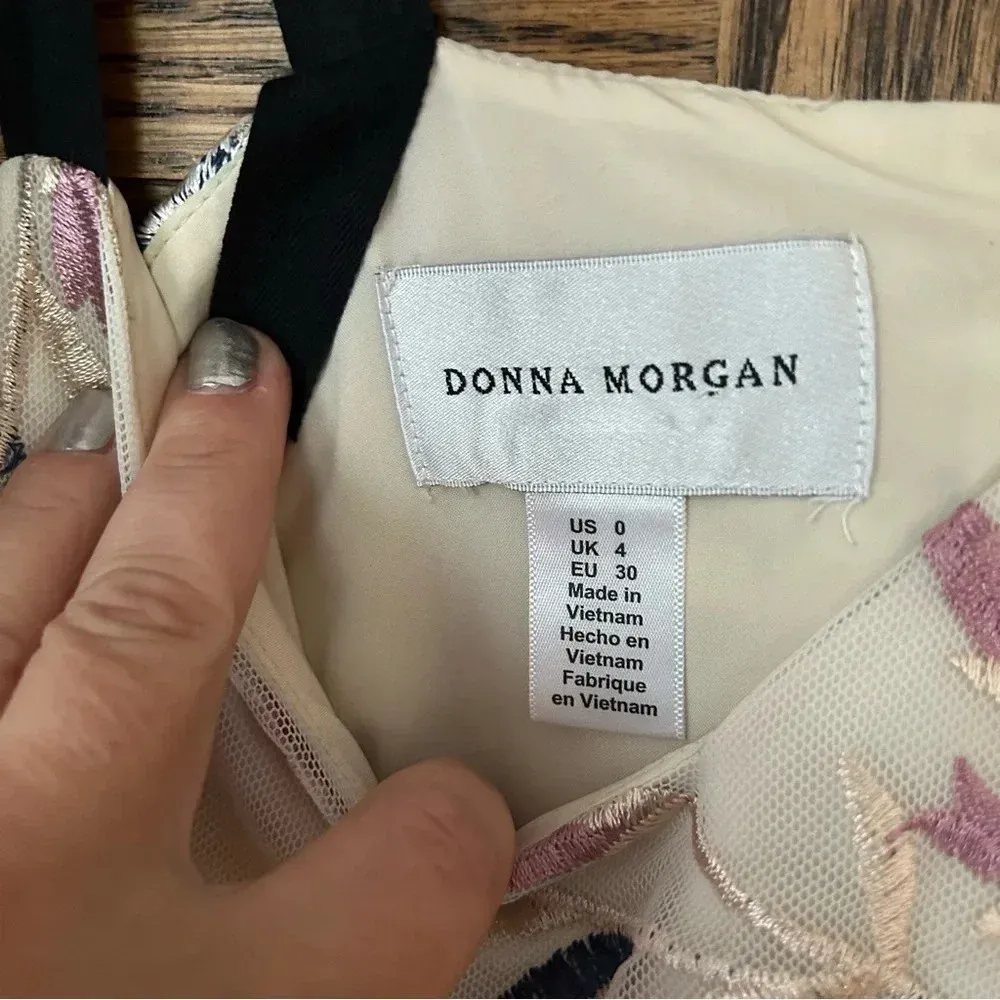 Donna Morgan | Blouson‎ Yellow Floral Embroidered Midi Dress Shoulder Tie | sz 0 - Image 8