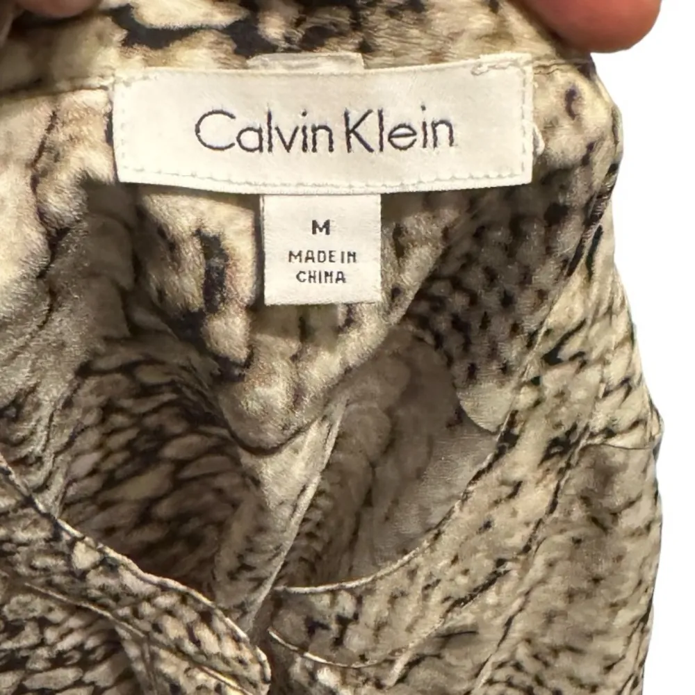 Calvin Klein  Blouse - Image 4