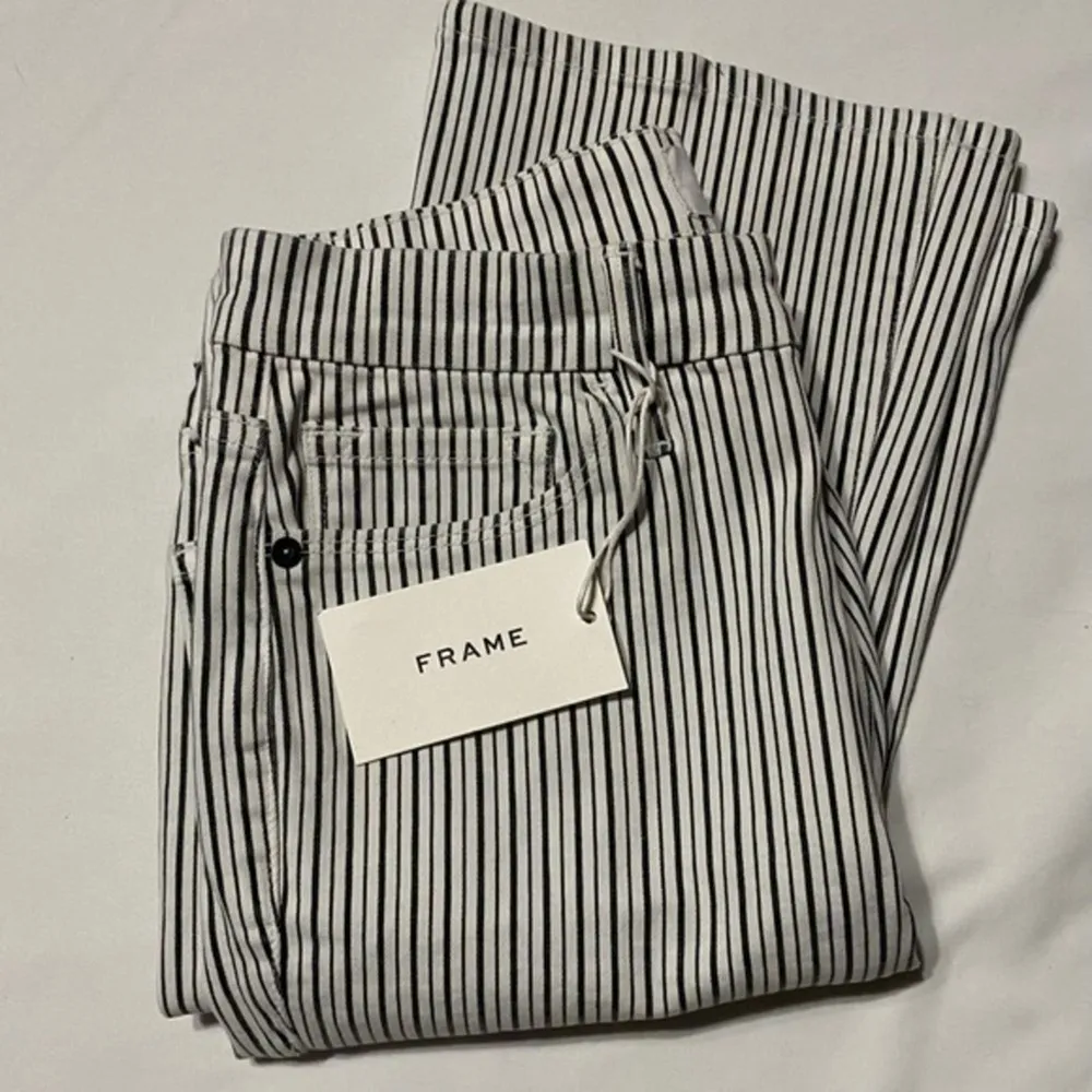 FRAME Le Crop Mini Boot Black and White Striped Jeans Size 27 NWT - Image 2