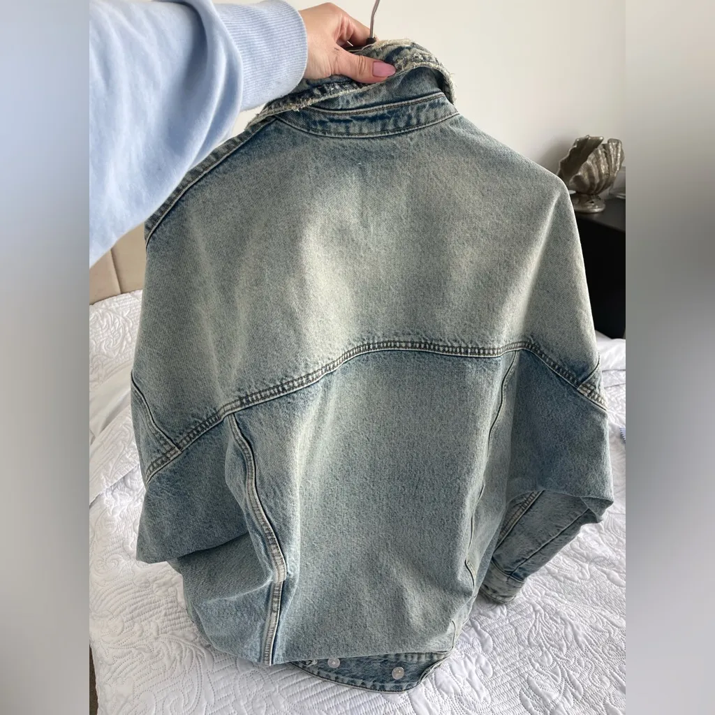 ZARA OVERSIZED LIGHT BLUE DENIM JACKET M- L - Image 4
