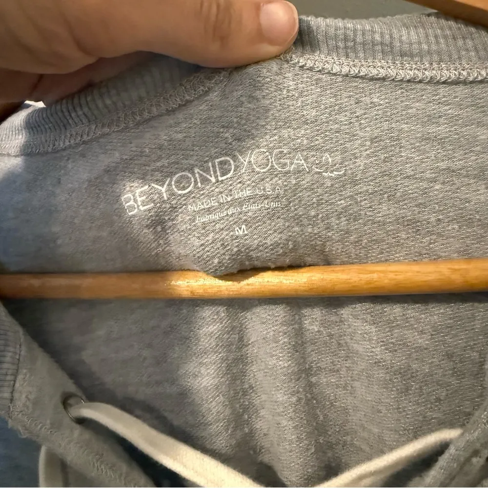 Beyond Yoga Grey Lace Up Pull Over - Image 5