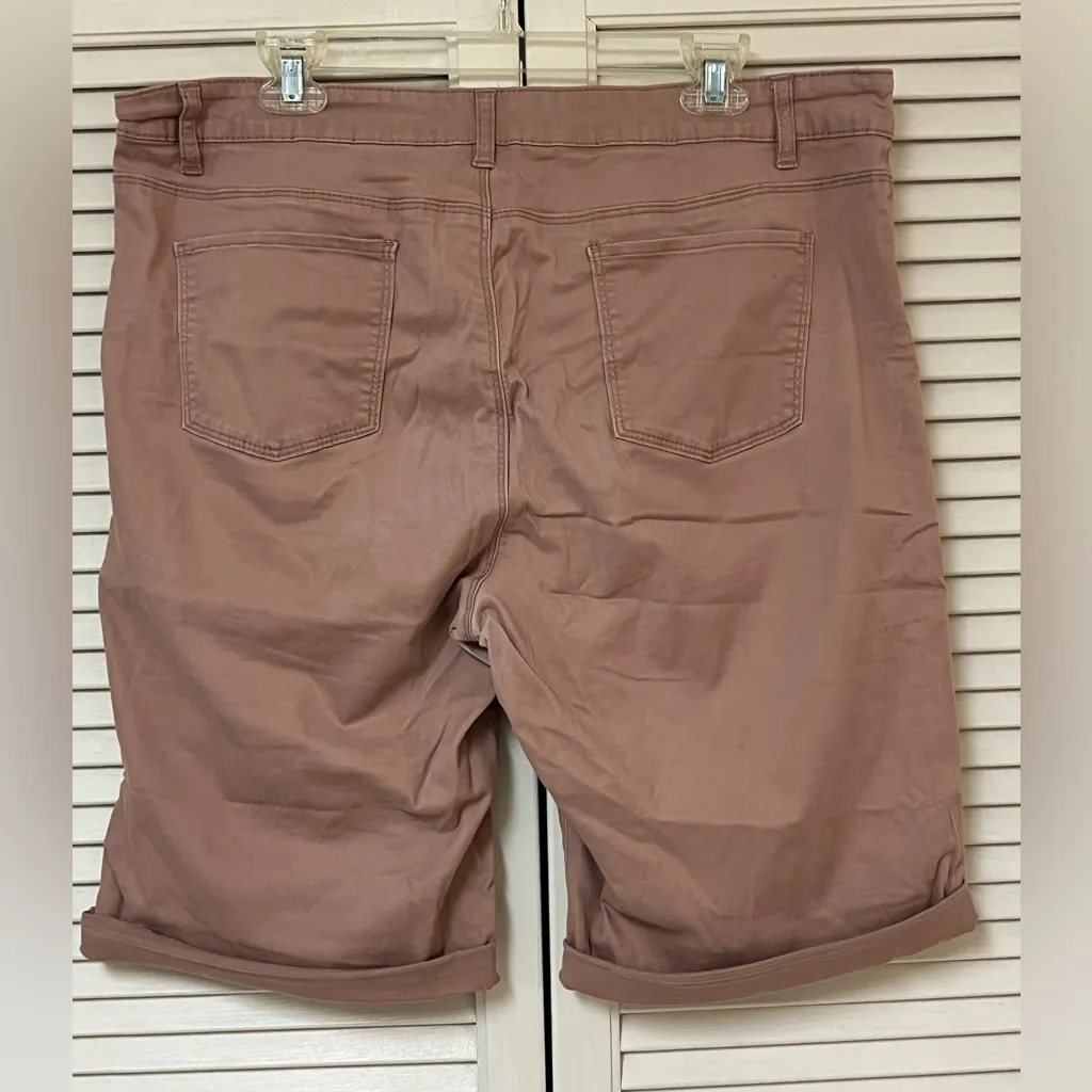 Buffalo David Bitton Dusty Rose Samuella Mid Rise Bermuda Shorts Size 14/34 VGUC - Image 2
