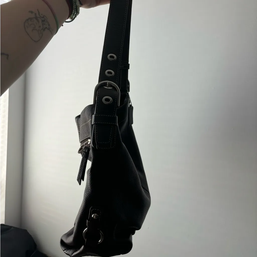 Coach 15064 Pebbled Buckle Shoulder Bag - Image 2