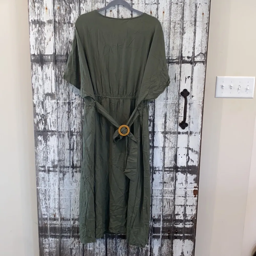 NWT Bloomchic army green button front belted midi dress - Image 7