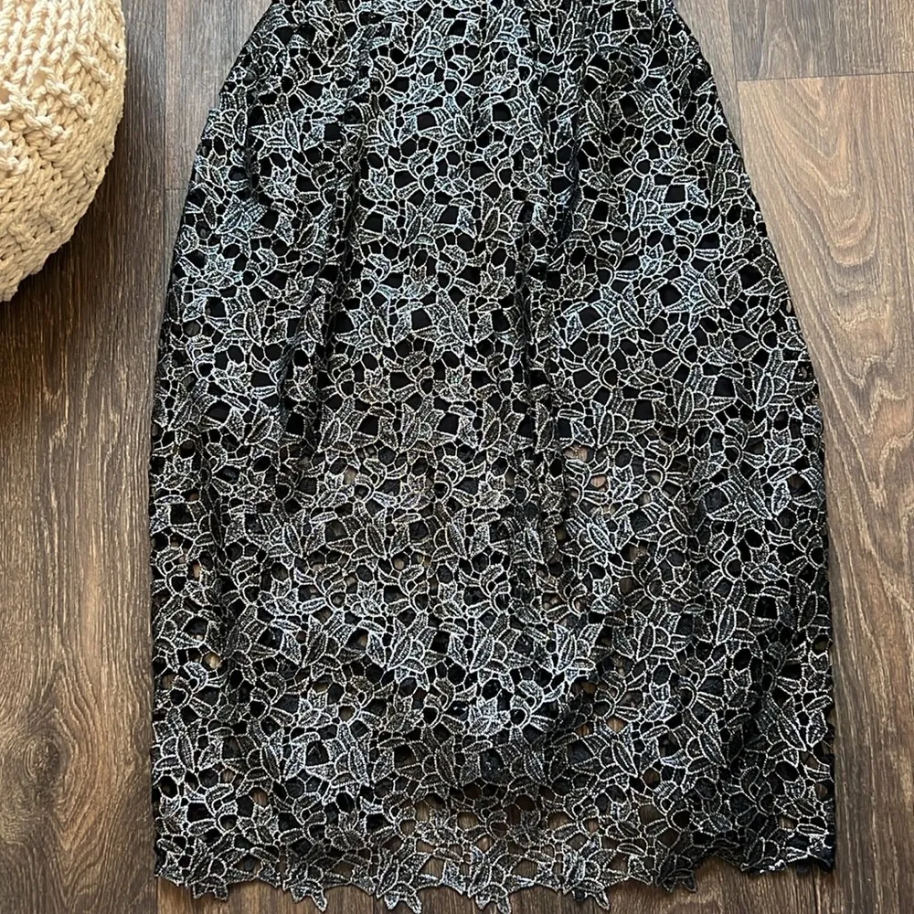 ASTR THE LABEL METALLIC DRESS - Image 3