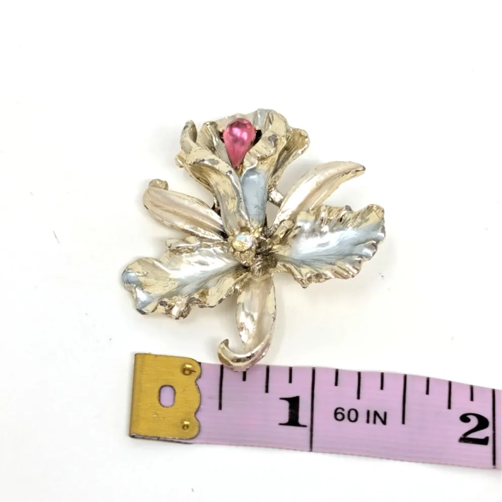 Vintage 1950s Floral Brooch Silver Tone Enamel Pink Rhinestone Flower - Image 4