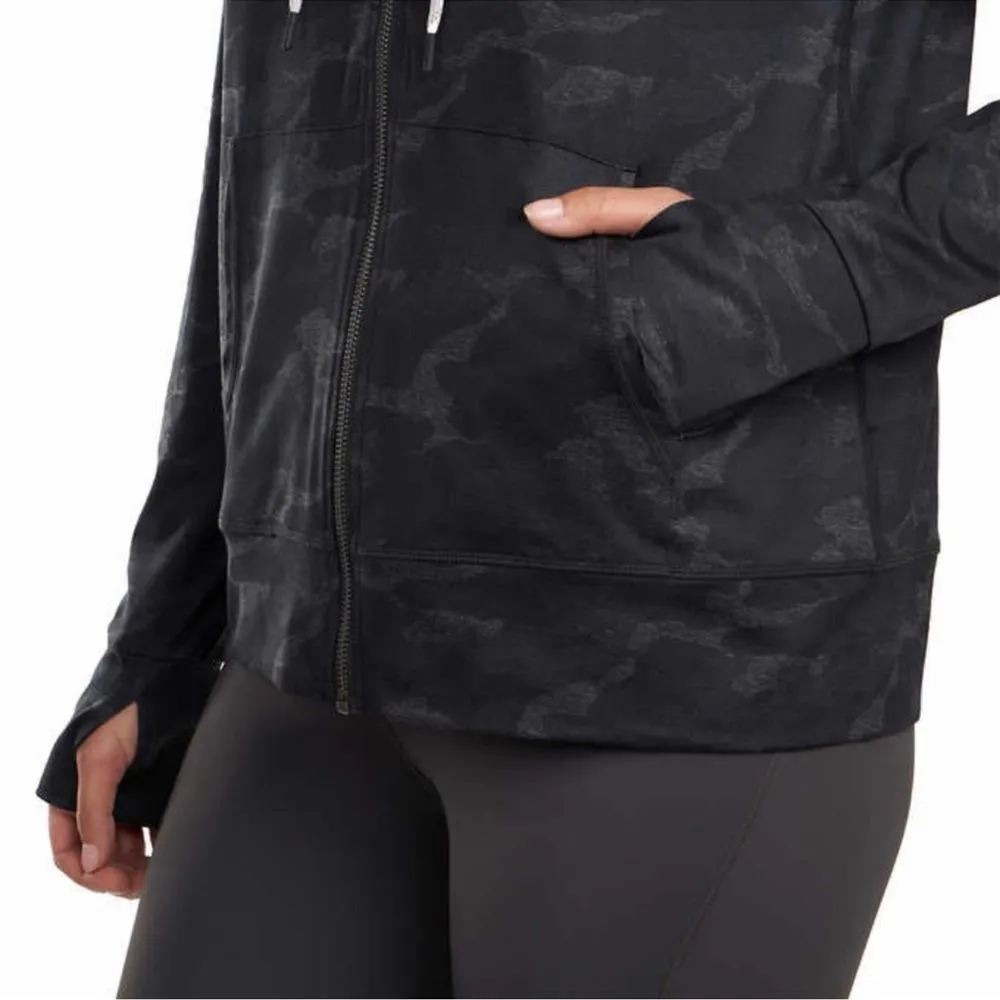 NWOT Kirkland Signature Women’s Camo Full Zip Hoodie Size XL - Image 4