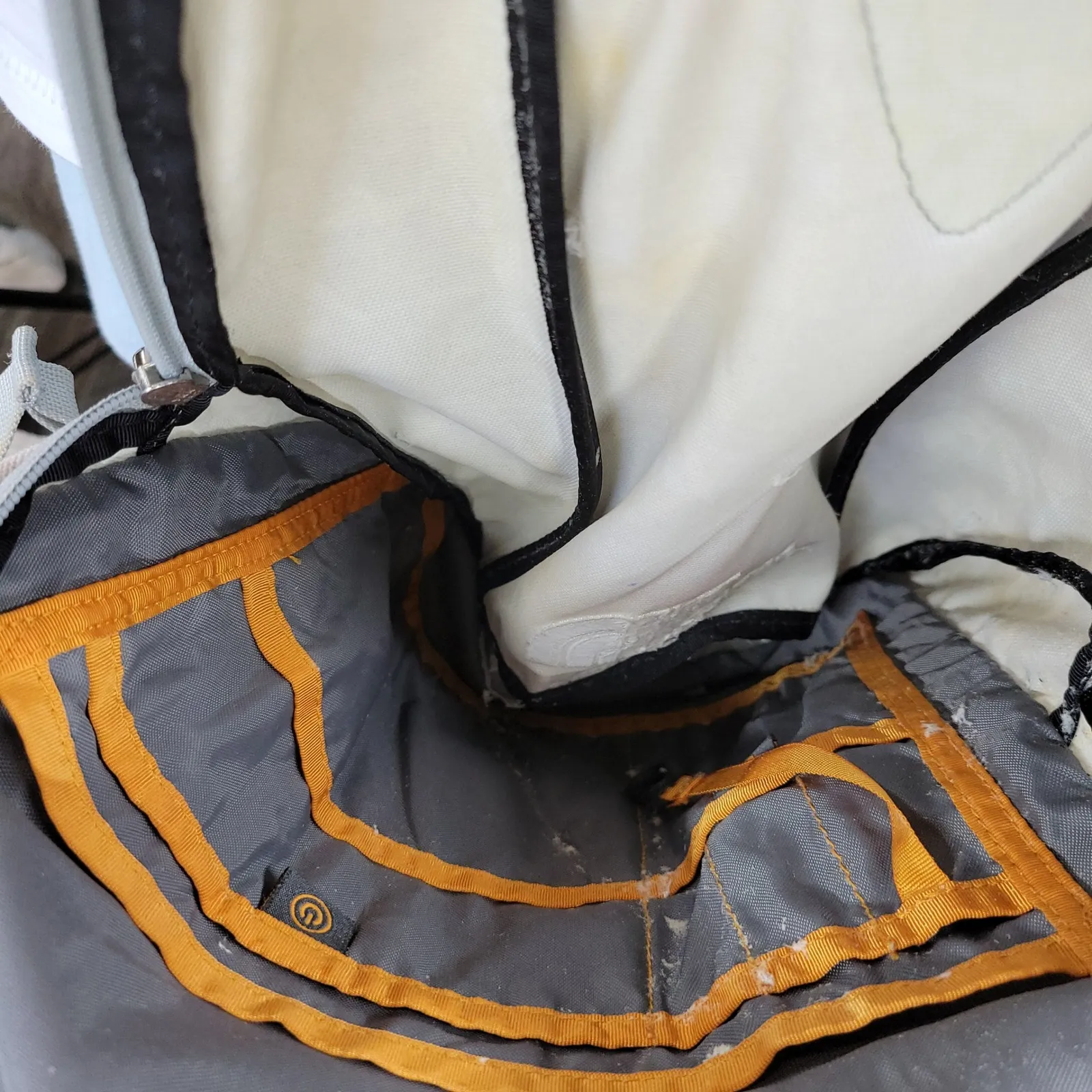 The North Face Wasatch Laptop Backpack Floral Print Beige Grey Daypack Hiking - Image 14