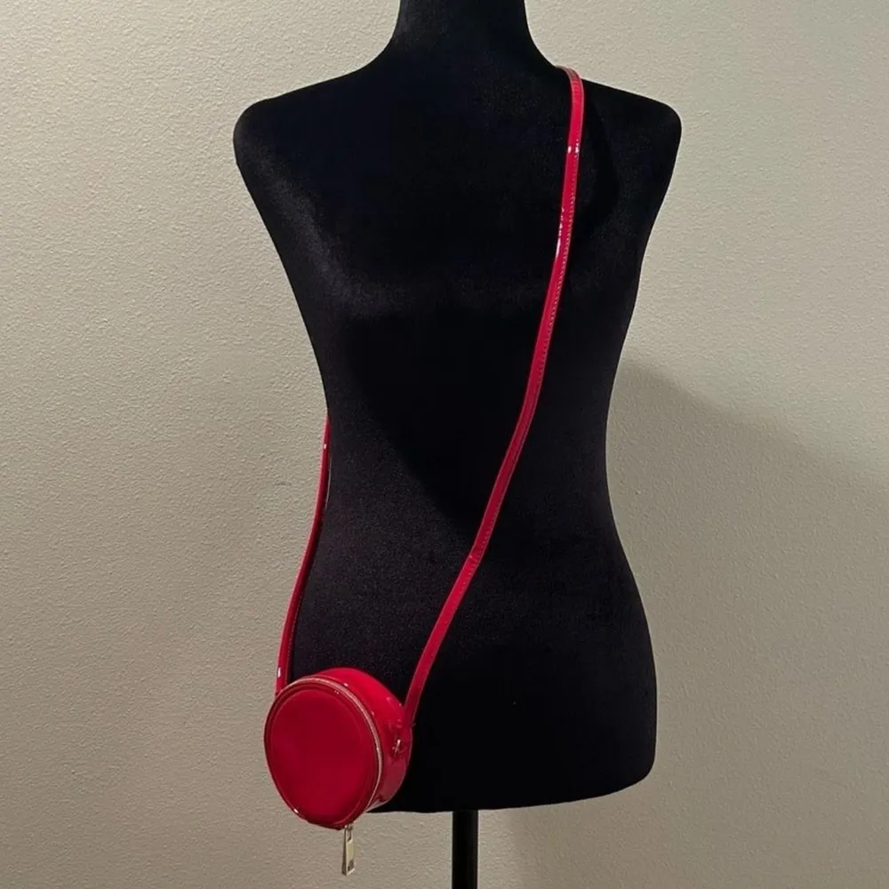 Marc Jacob’s Mini Circle Red Candy Apple Purse - Image 5