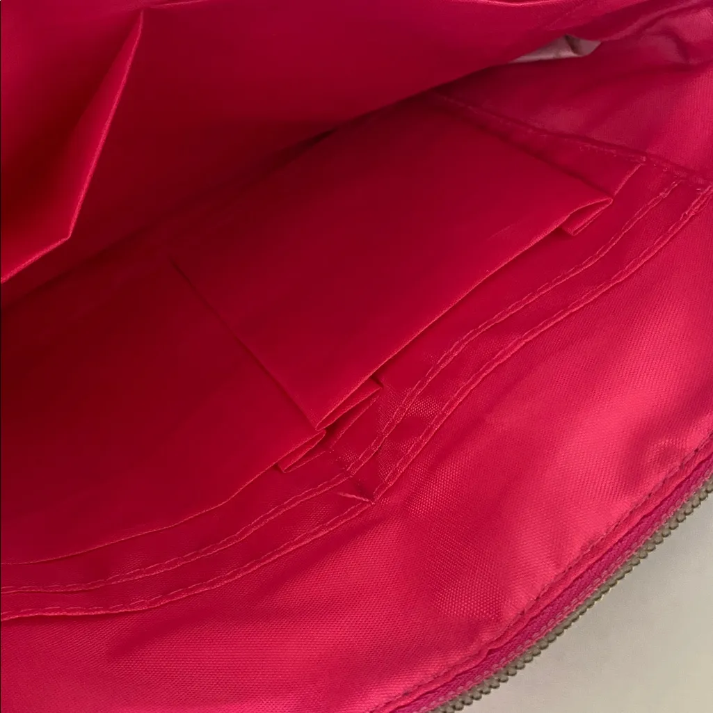 Lilly Pulitzer Catch All pouch in raspberry Flamingoals print. - Image 4