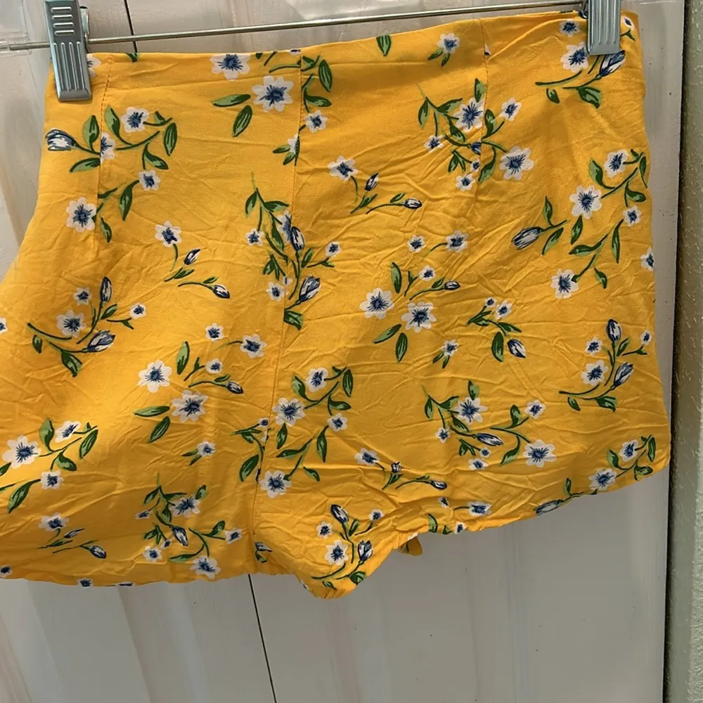 Kendall & Kylie skort - Image 2