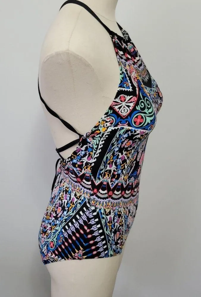 Laundry by Shelli Segal folk art halter one piece swimsuit size medium - Image 3