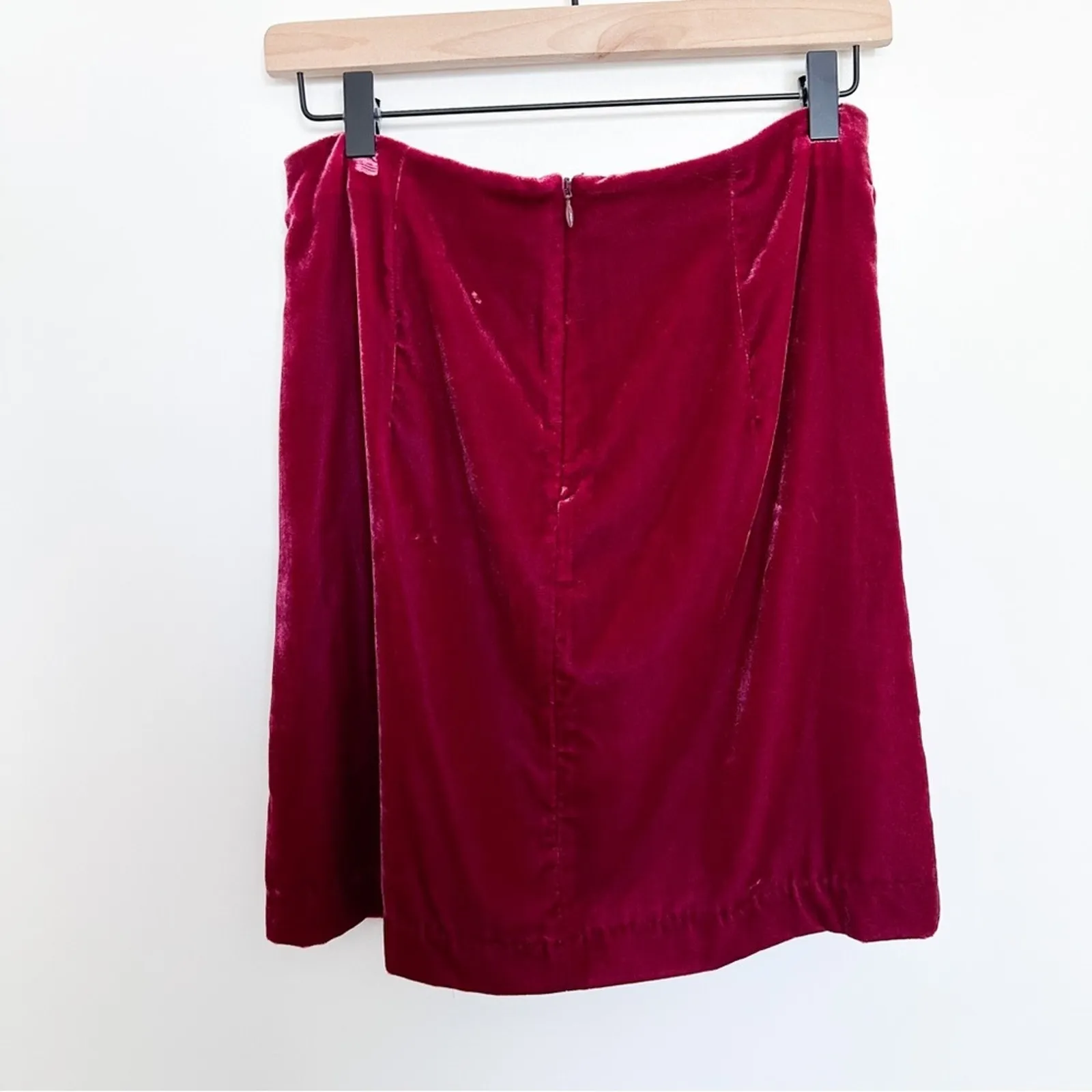Anthropologie Velvet Mini Skirt Raspberry NWT - Image 4