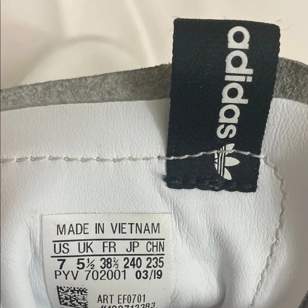 Adidas Sleek women’s White and Black High-Top Sneakers size 7 - Image 7