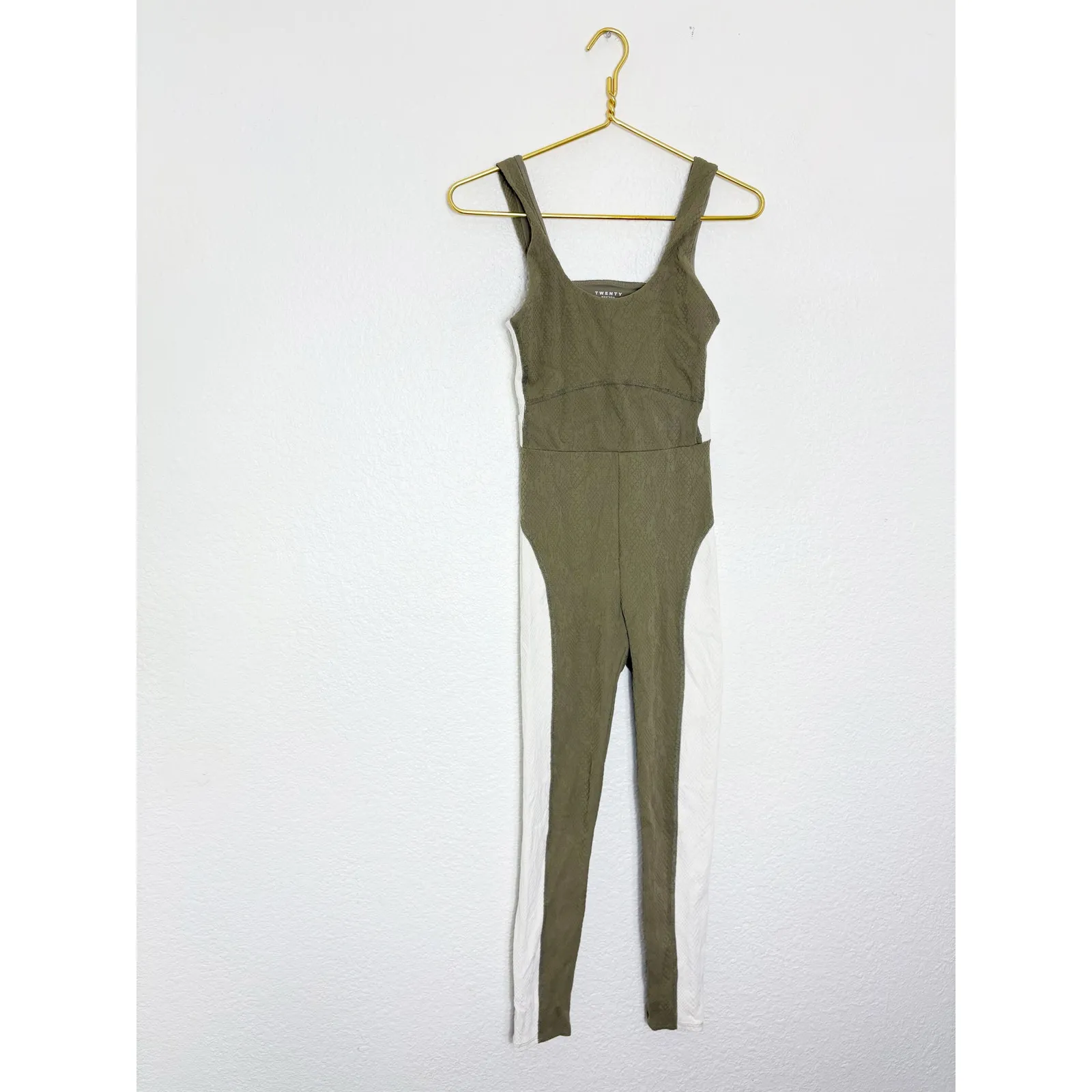 Revolve Twenty Montreal Caiman 3D Crocodile Jumpsuit Size XS Olive Green Cream - Image 3