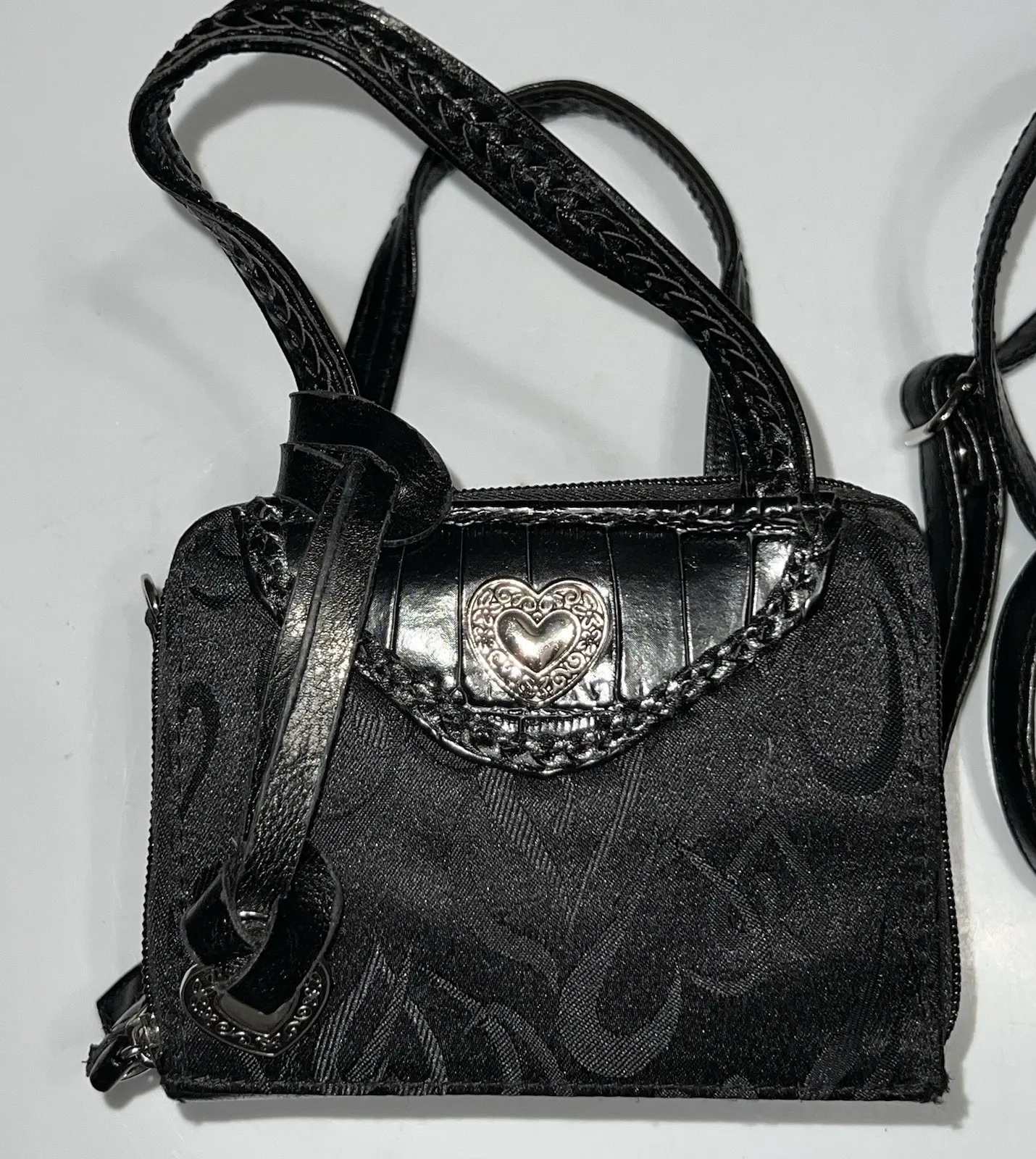 Vtg Black Crocodile Embossed Small Top Handle Bag Heart Accent Crossbody Strap - Image 1