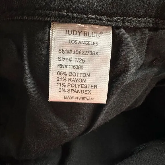 Judy Blue Women's High Rise Skinny Fit Capri Jeans Size 25 Black Distressed - Image 5
