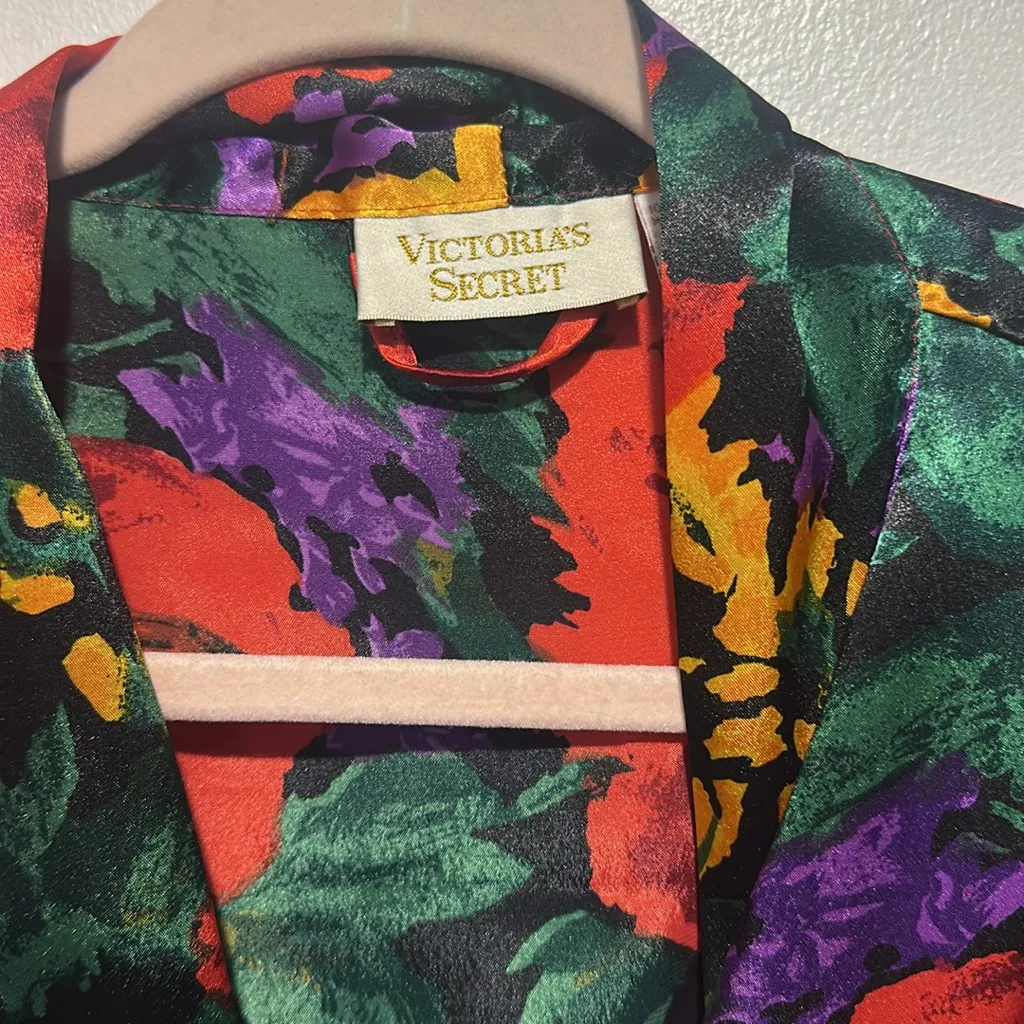 Victoria’s Secret robe size M - Image 2
