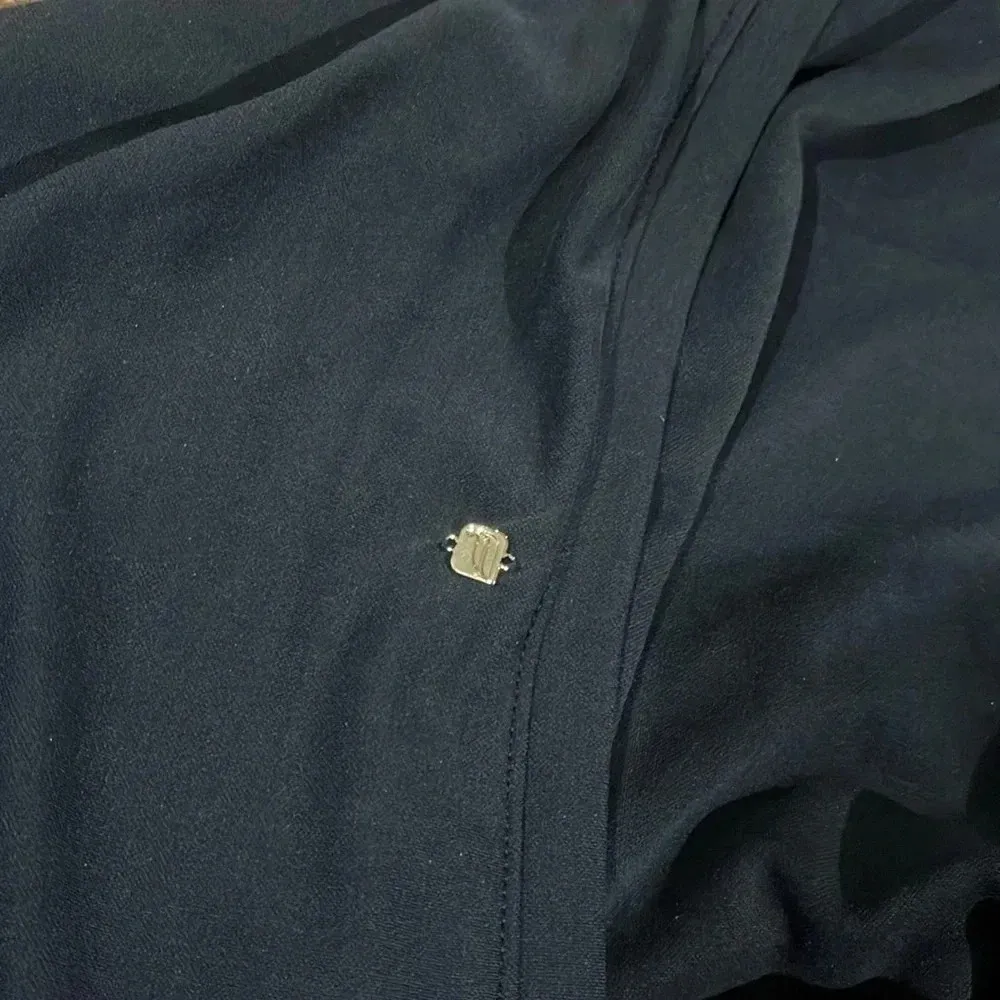 Fabletics Black long sleeve lightweight sweatshirt pullover athletic top - Image 6