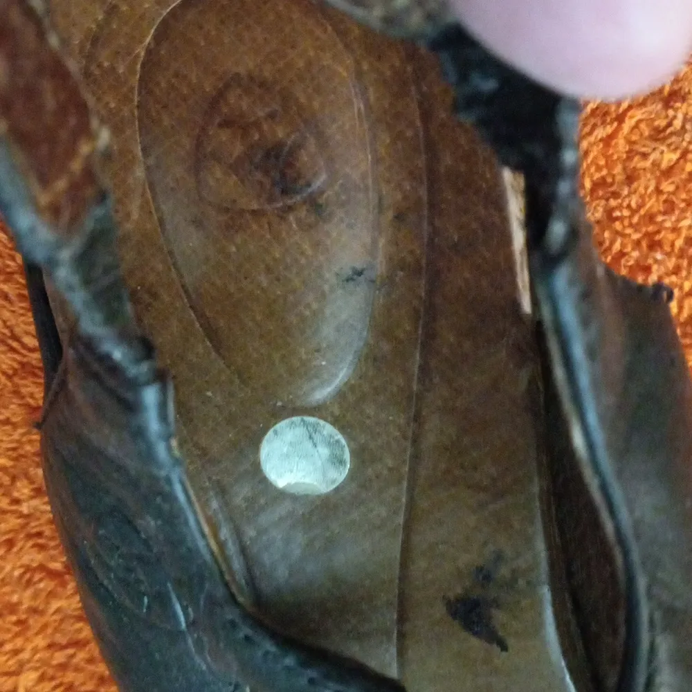 Ariat  Western 8.5 Strap Clog Sandals in Black - Image 5