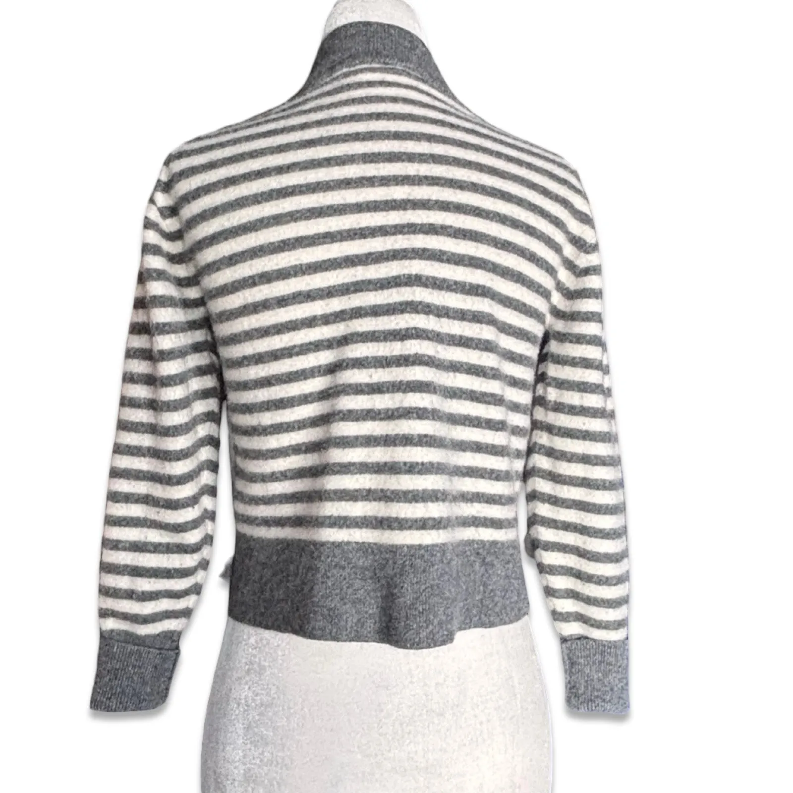 Everlane Striped Cashmere Mock Neck Sweater Gray Cream Cropped Small Luxe Knit - Image 6