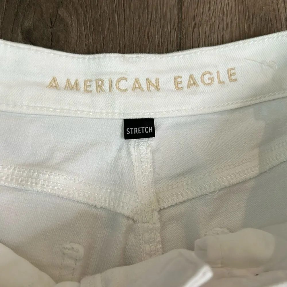 American Eagle‎ Mom High Rise White Stretch Jean Shorts Size 4 - Image 10