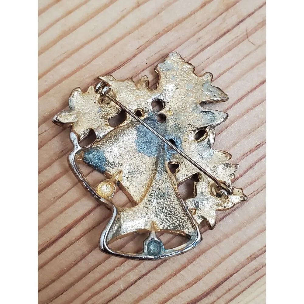 VTG Christmas Bells Brooch Gold Tone Metal Red Green Gold Enamel Hat Lapel Pin - Image 3