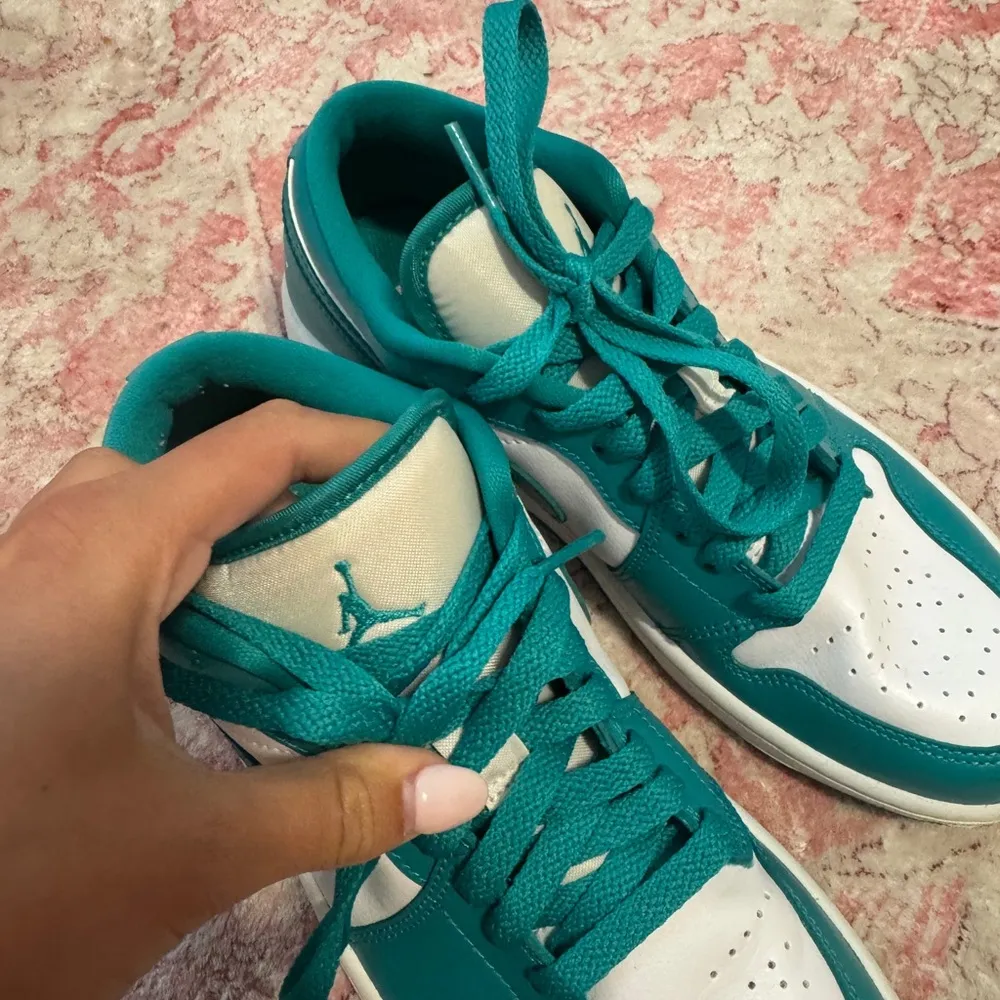 Nike Teal and White Jordans - Image 6