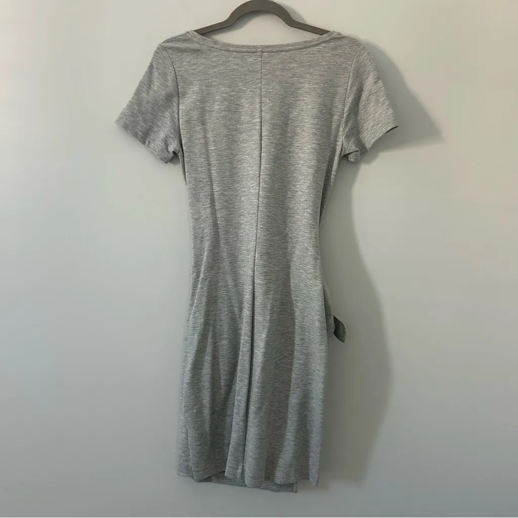 Club Monaco Twansia Light Heathered Grey Short Sleeve Tie Waist Casual Dress S - Image 3