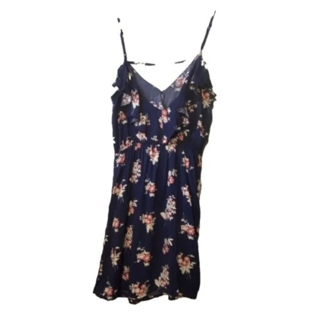 👗 Women's Mimi Chica Floral Sleeveless V-Neck‎ Dress | Sz M | Casual Chic 👗 - Image 2
