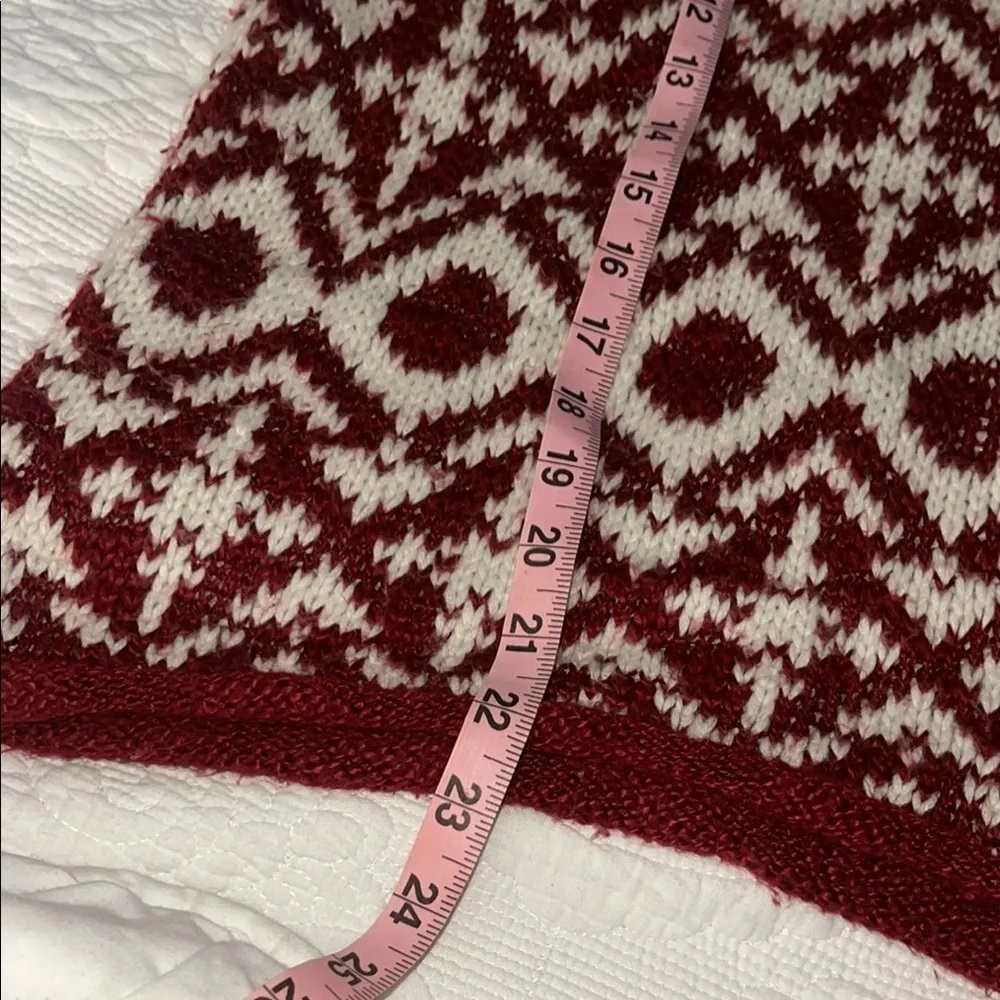 Jessica Simpson Patterned Burgundy and White Sweater Size S - Image 4