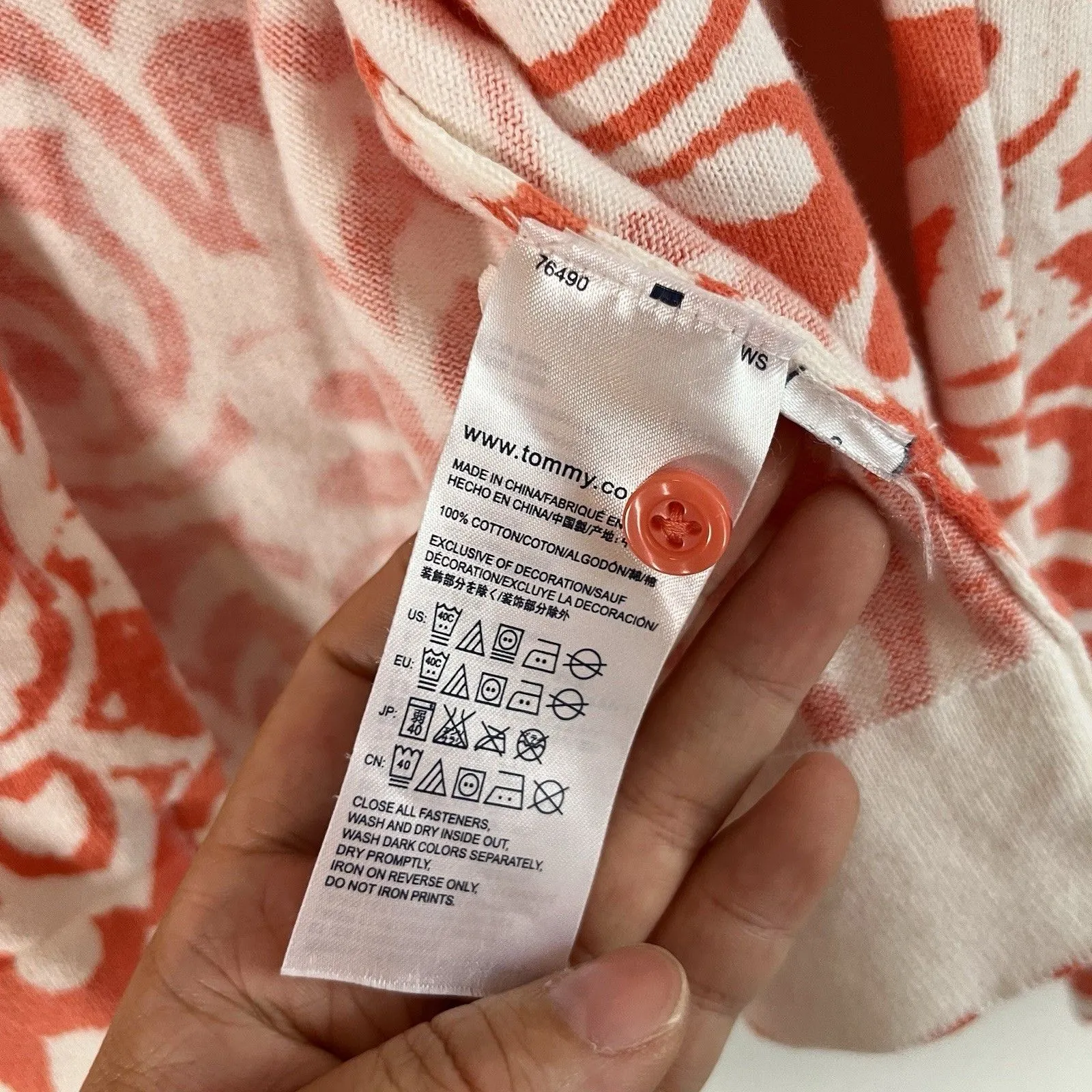 Tommy Hilfiger Size L/G Red & White 100% Cotton Button Down Sweater Cardigan - Image 4