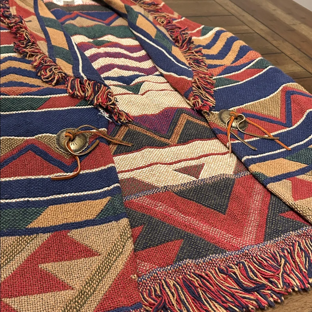 Vintage BMW Designs Aztec/Geometric Patterned Vest Red Size M - Image 4