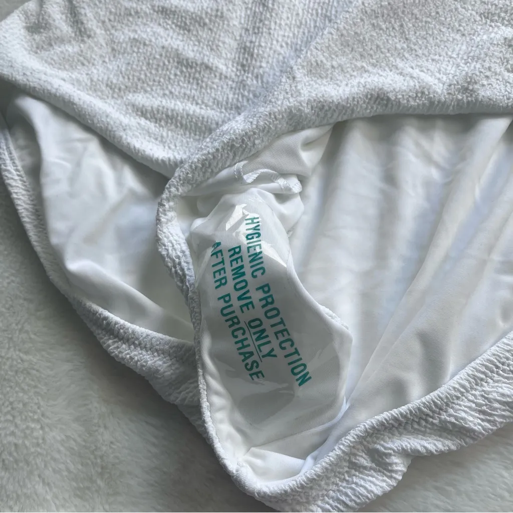 Calia Open Back High Neck One Piece White Size 16 - Image 4