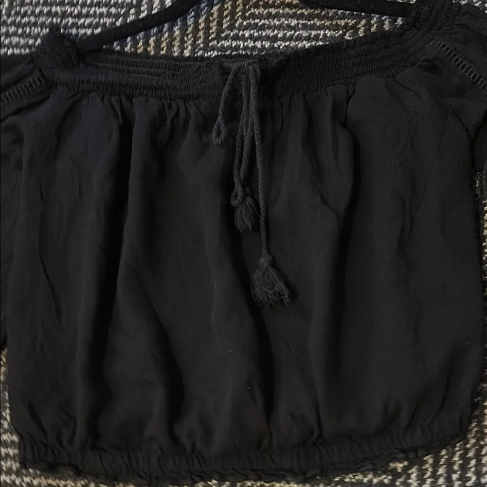 Xhilaration Black Tie Front Crop Blouse - Image 5