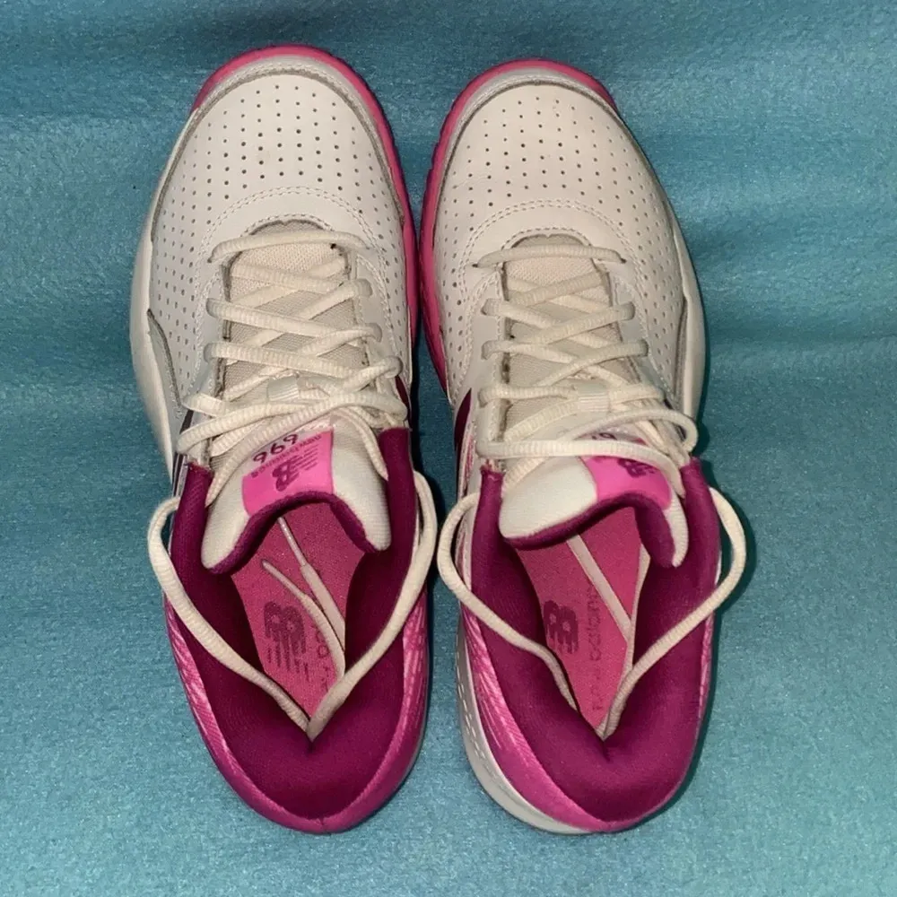 NEW BALANCE Leather lace-ups low top white hot pink tennis shoes NEW size 9.5 - Image 3