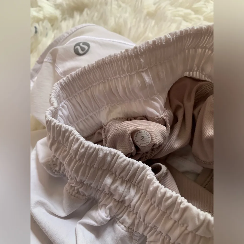 Hotty Hot Short II *Long 4"
White - Image 8