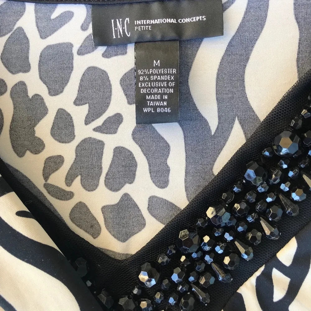 Inc concepts MD 80s leopard print jewel v silk top - Image 6