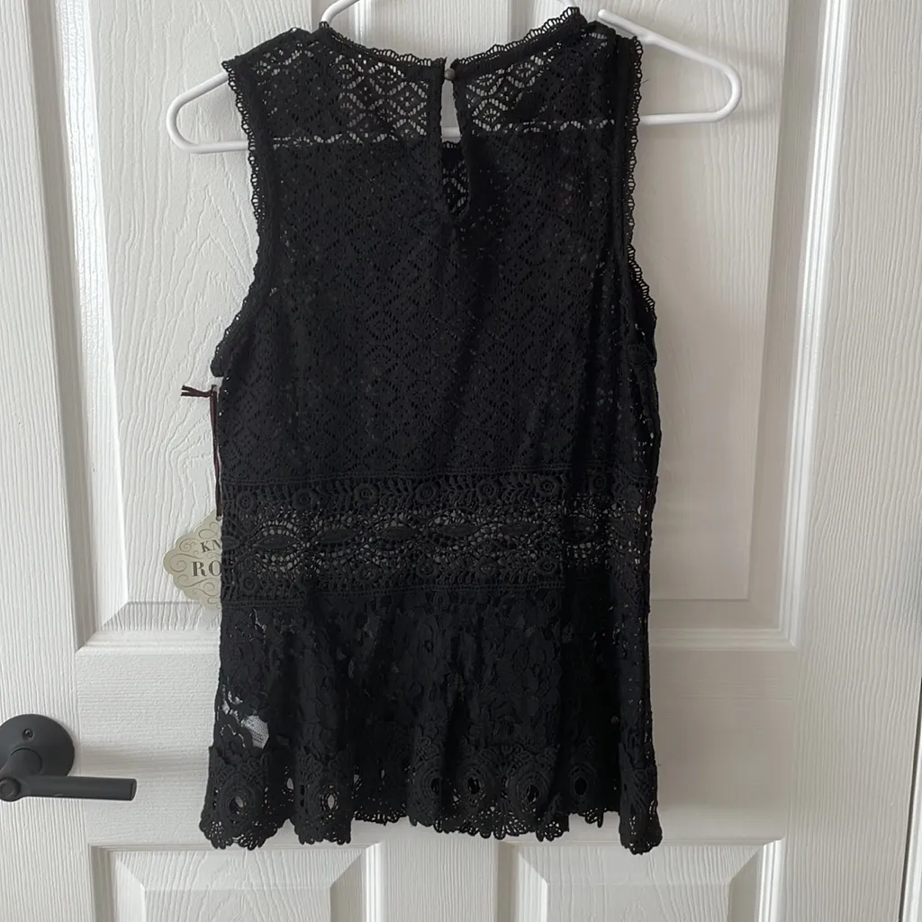 Knox Rose lace peplum top - Image 4