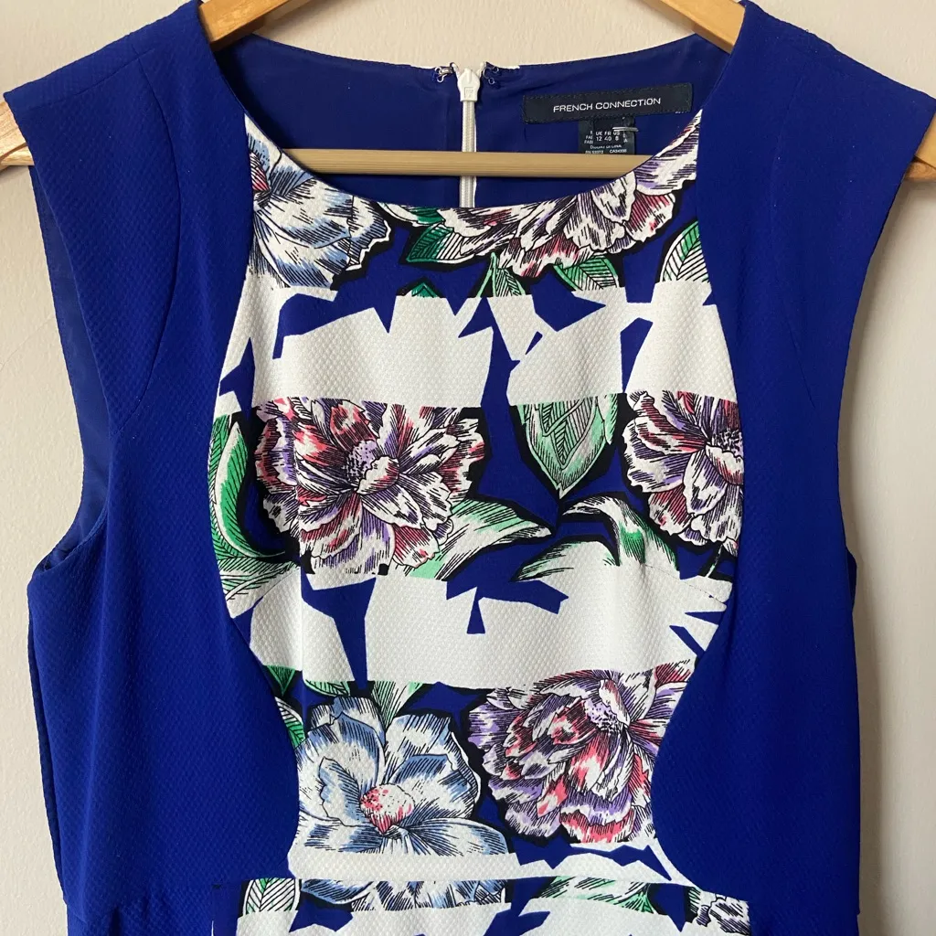 French Connection Floral Print Sleeveless Dress - Blue/White Sz 8 - Image 7