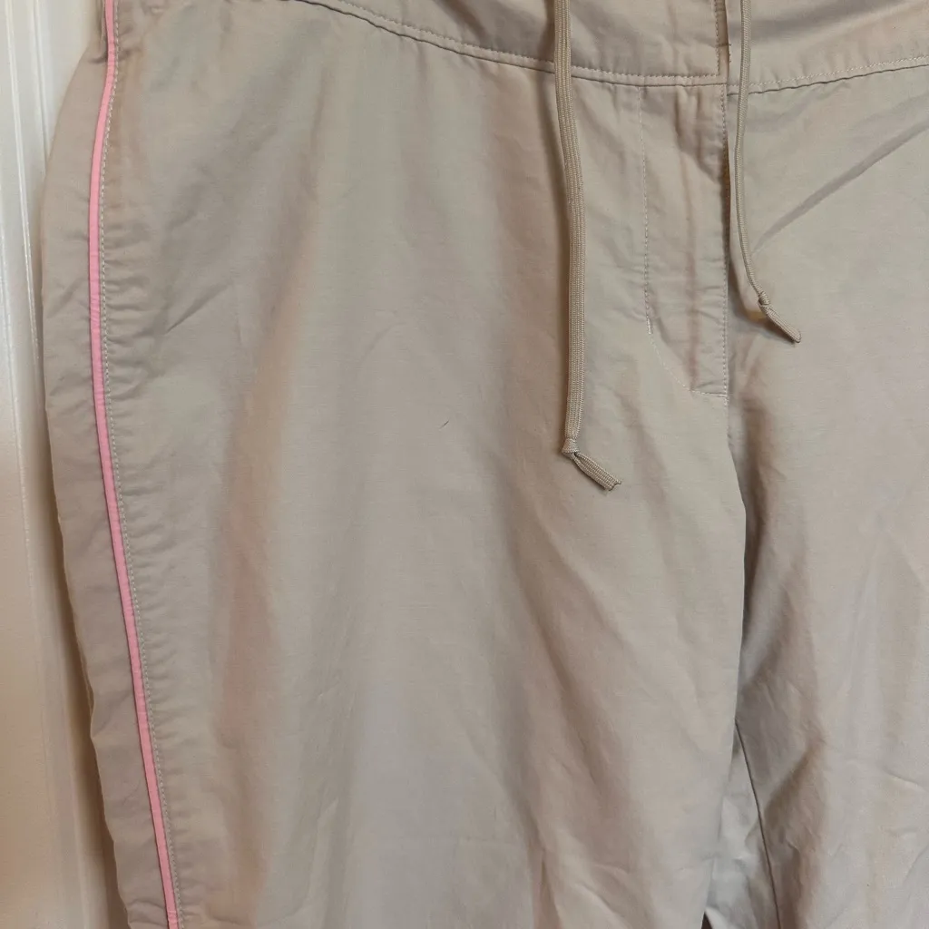 Vintage Women Y2K Nike Capri Pants Pink And Tan Size Large - Image 3