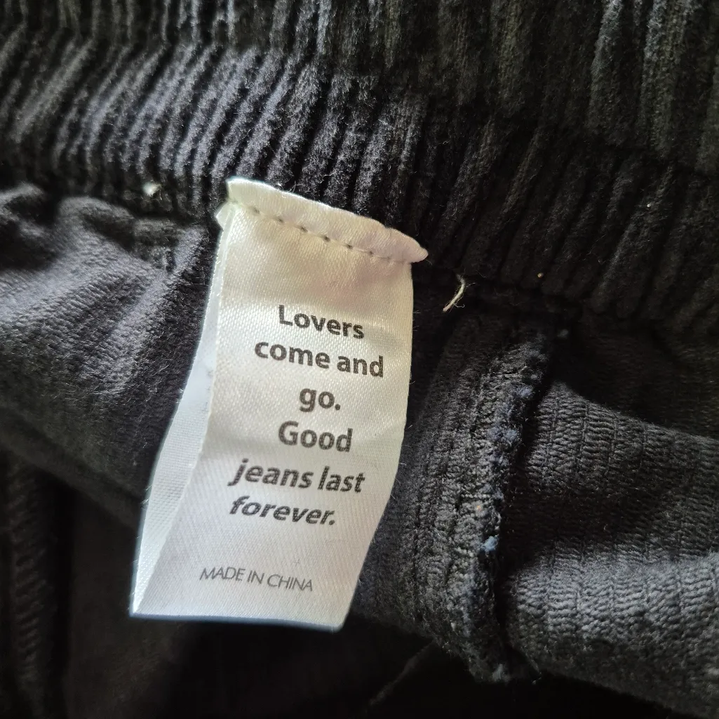 PacSun Black Corduroy Cargo Pants with Elastic Waist. Medium - Image 10