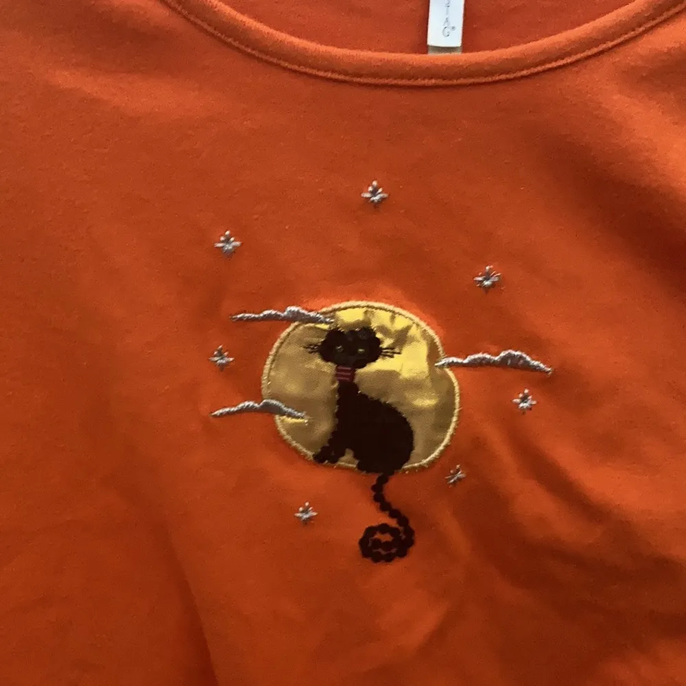 FINAL MARKDOWN White stag Halloween tee xl - Image 2