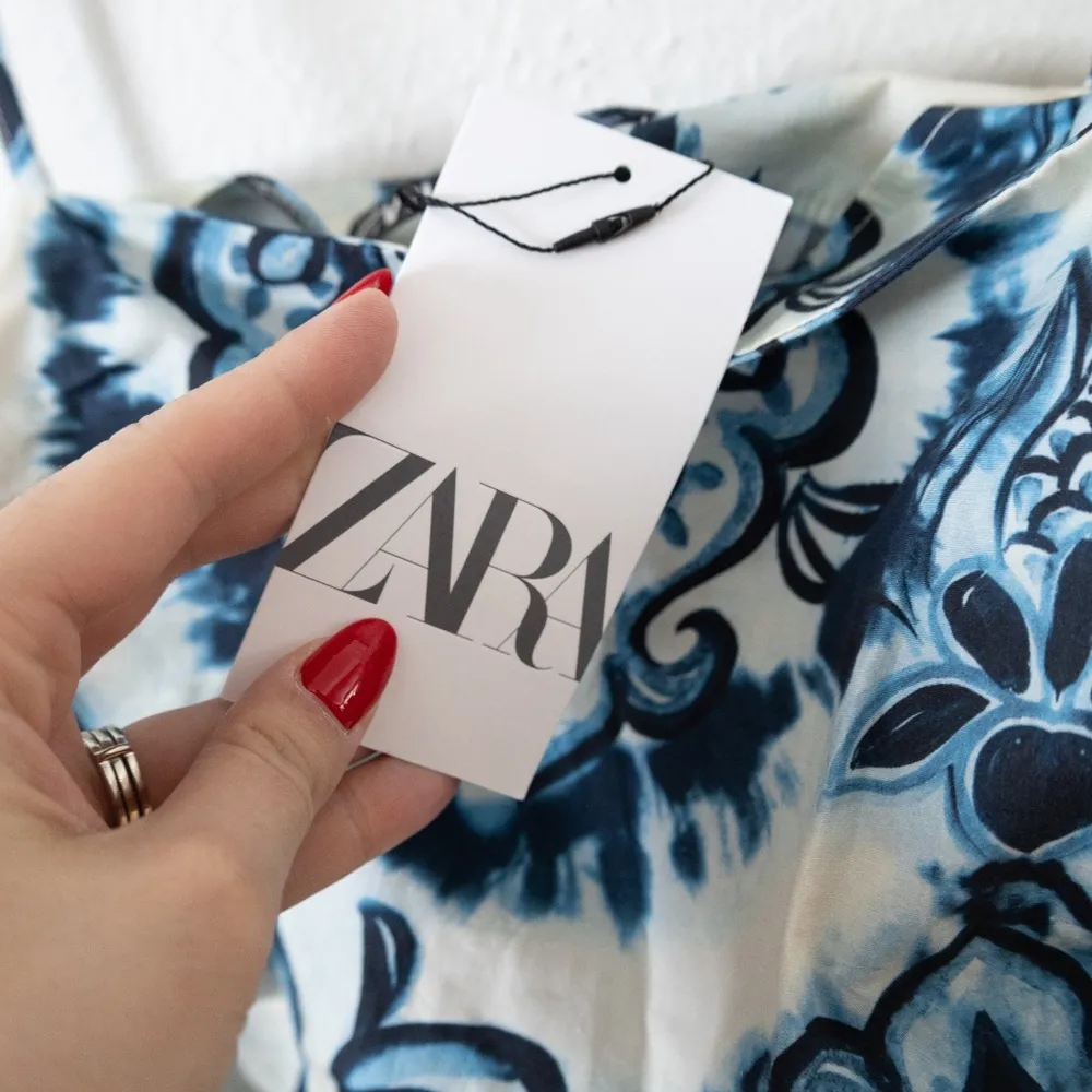 NWT Zara Blue Paisley Top - Image 2