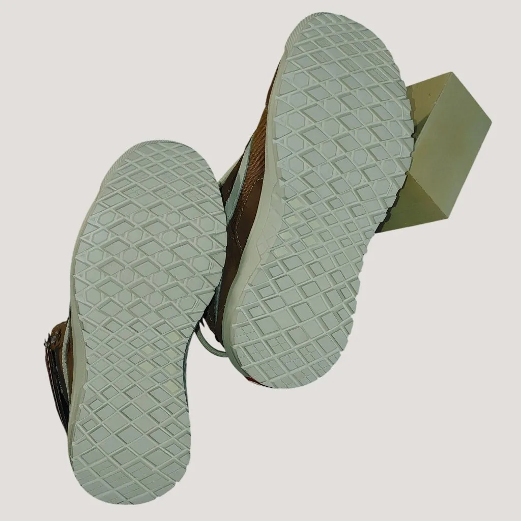 Vans Sneakers High Top 6 Womens Ultra Range Exo Hi MTE Leopard Print Insulated - Image 11