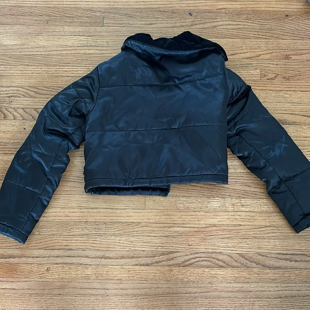 Converse Black Crop Jacket - Image 3